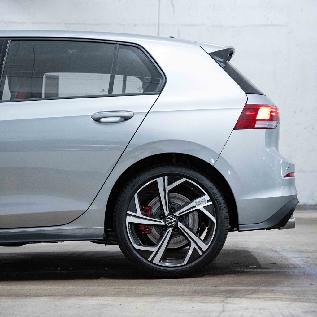 New 2026 Volkswagen GTI SE image 4