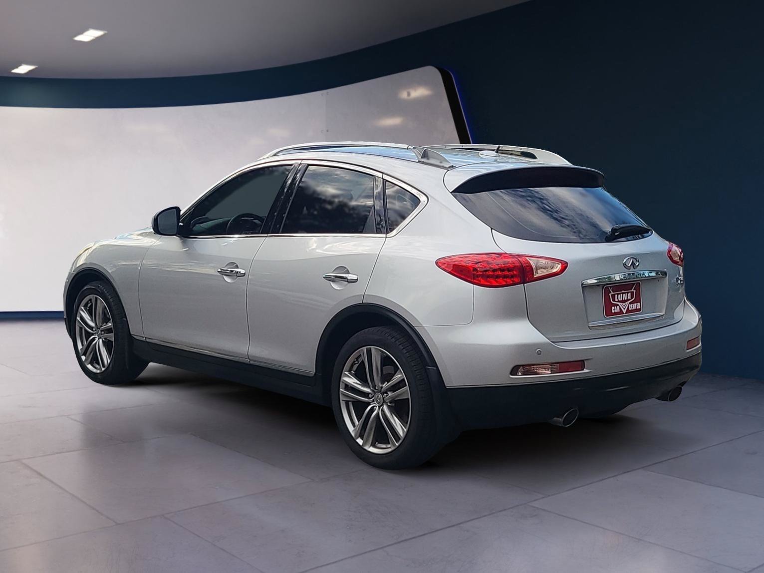 Used 2012 INFINITI EX35 Journey w/ Premium Pkg RWD image 3