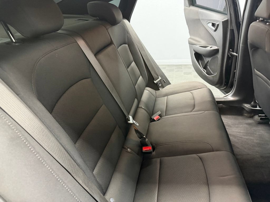 Used 2022 Chevrolet Malibu LT FWD image 45