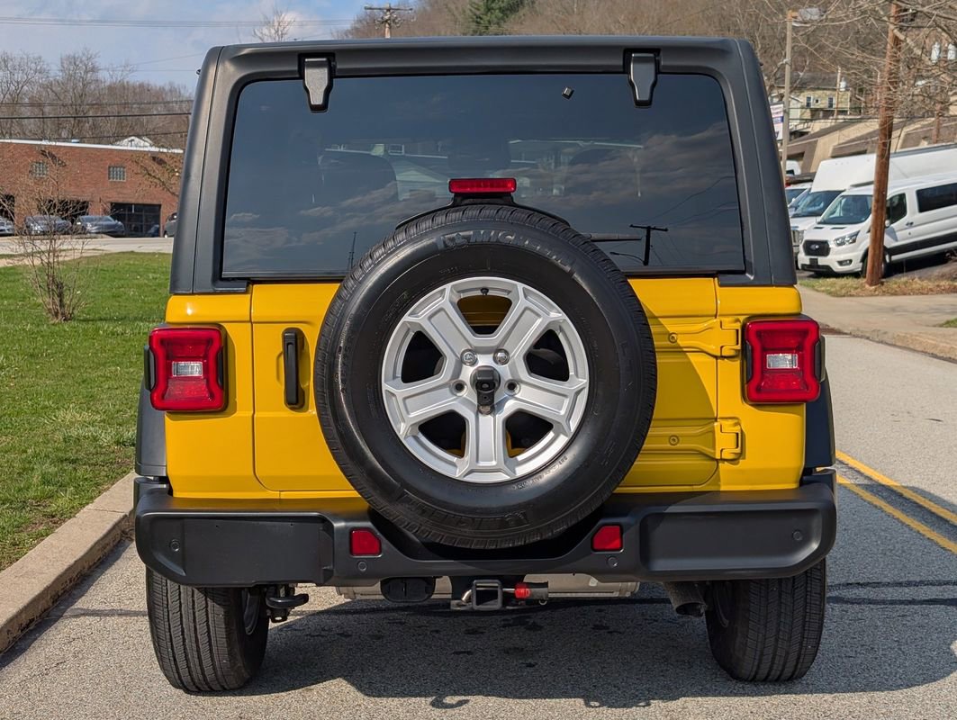 Used 2021 Jeep Wrangler Sport AWD/4WD image 8