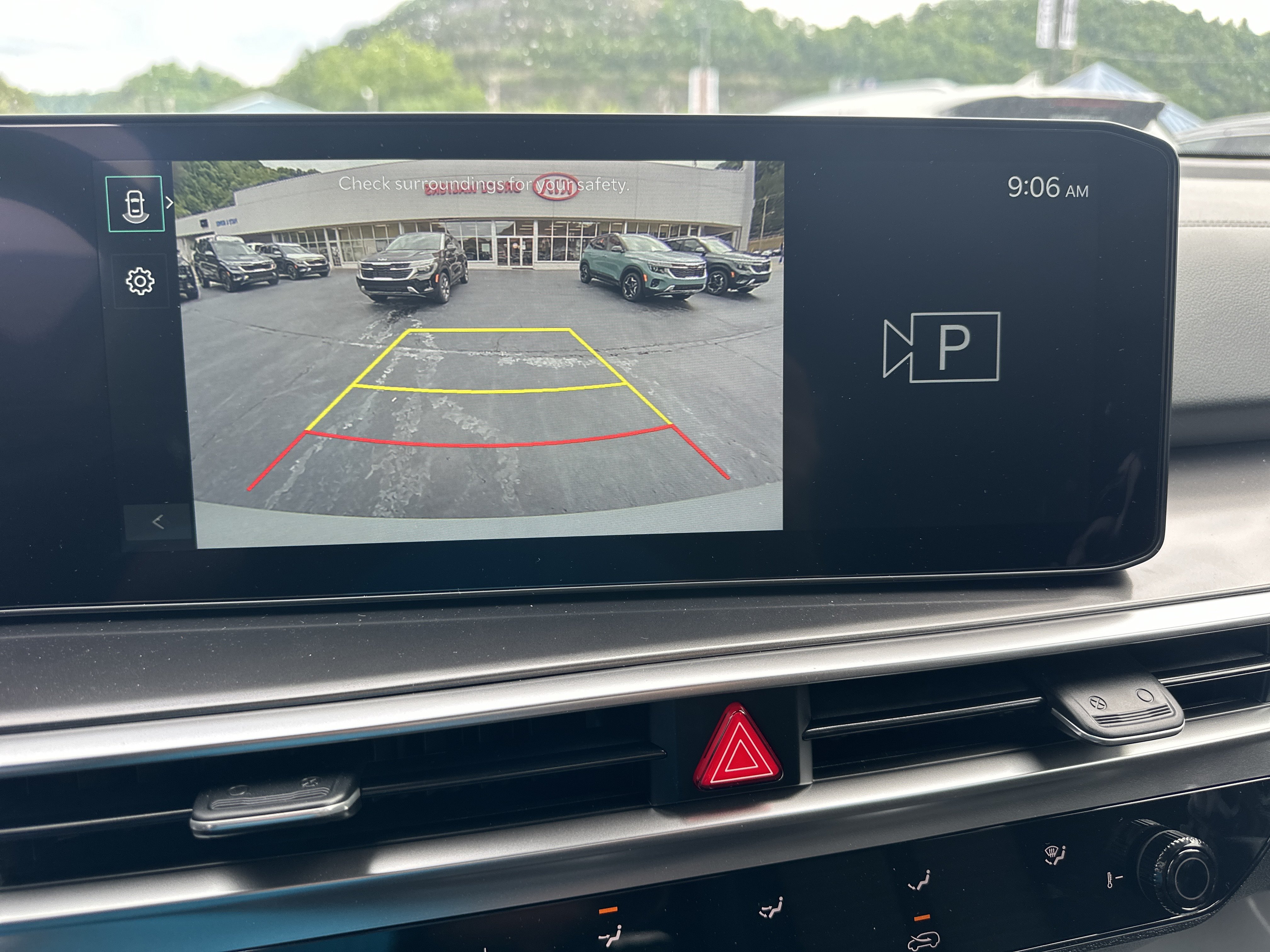 New 2026 Kia Sorento LX FWD image 11
