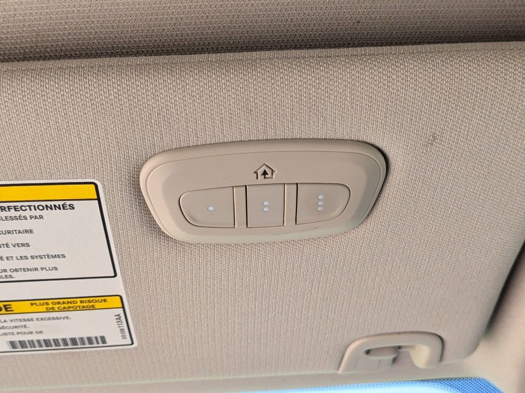 Used 2015 Jeep Cherokee Limited FWD image 19