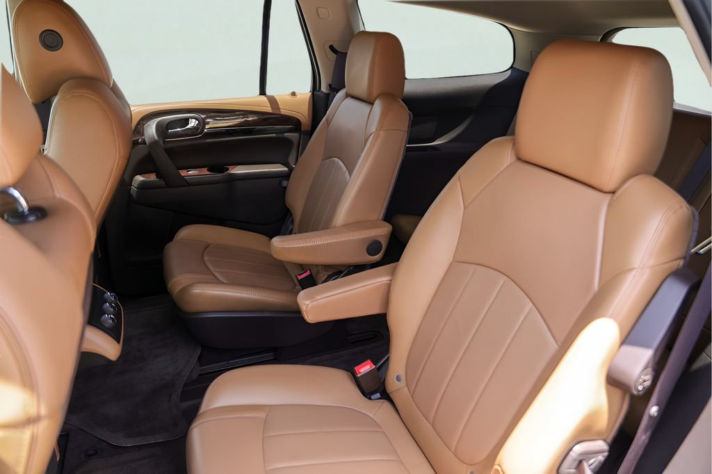 Used 2015 Buick Enclave Leather FWD image 26