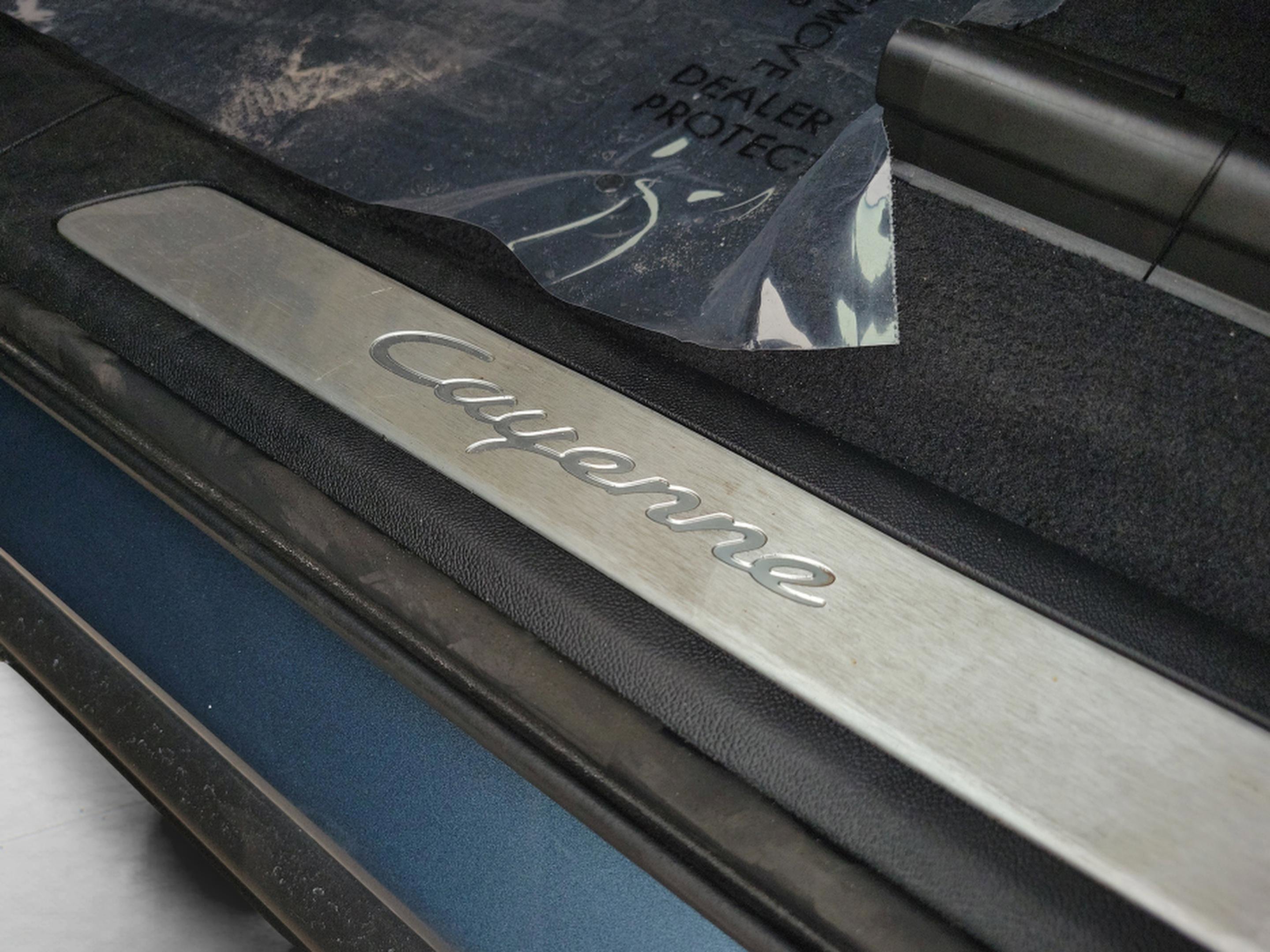 Used 2020 Porsche Cayenne E-Hybrid image 22