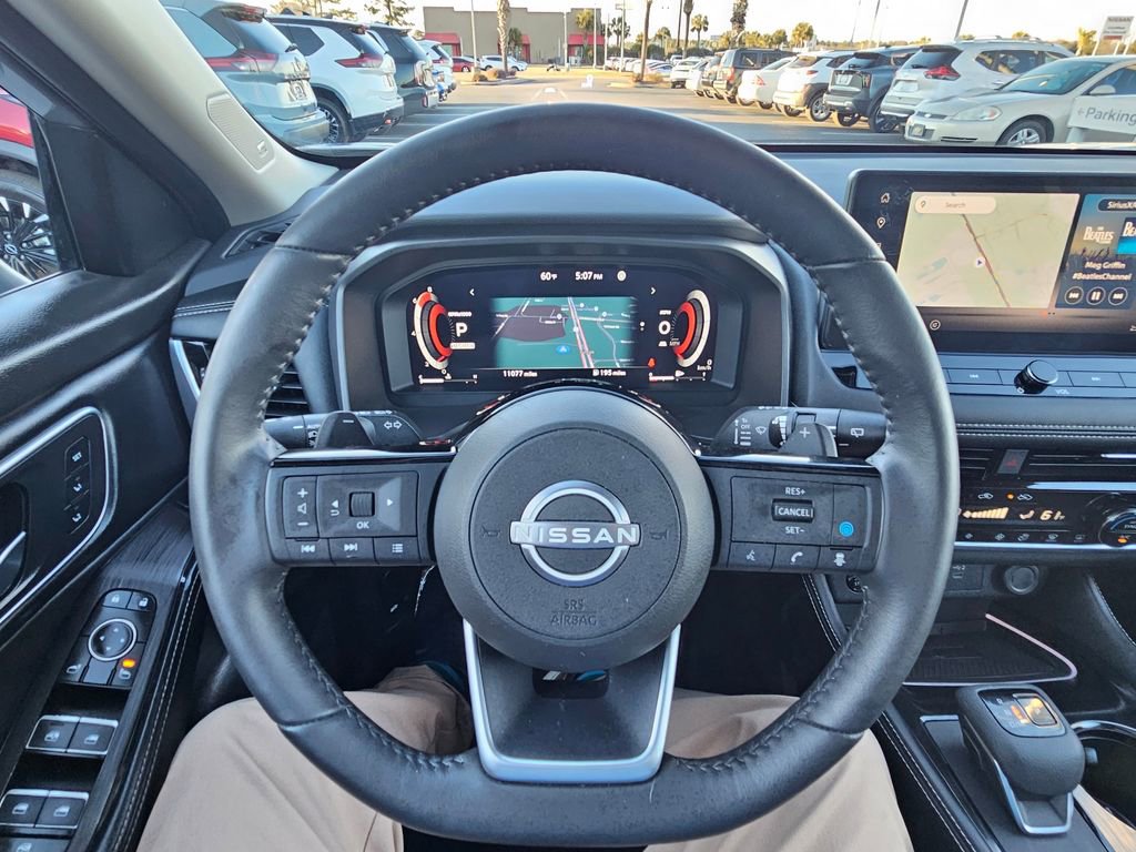 Used 2024 Nissan Rogue Platinum w/ Platinum Premium Package FWD image 26