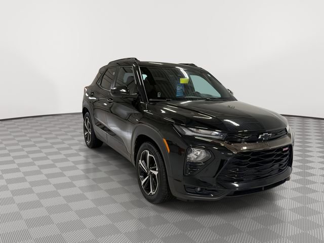 Certified 2022 Chevrolet TrailBlazer RS w/ Sun and Liftgate Package FWD image 2