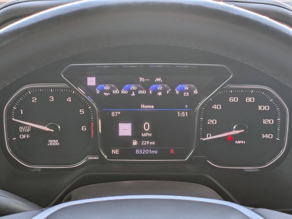 Used 2021 GMC Yukon XL SLT w/ SLT Premium Package image 36