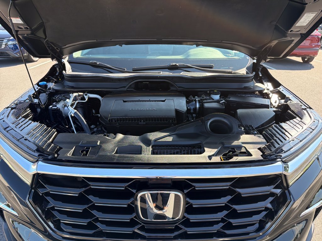 Used 2024 Honda Pilot Touring image 11