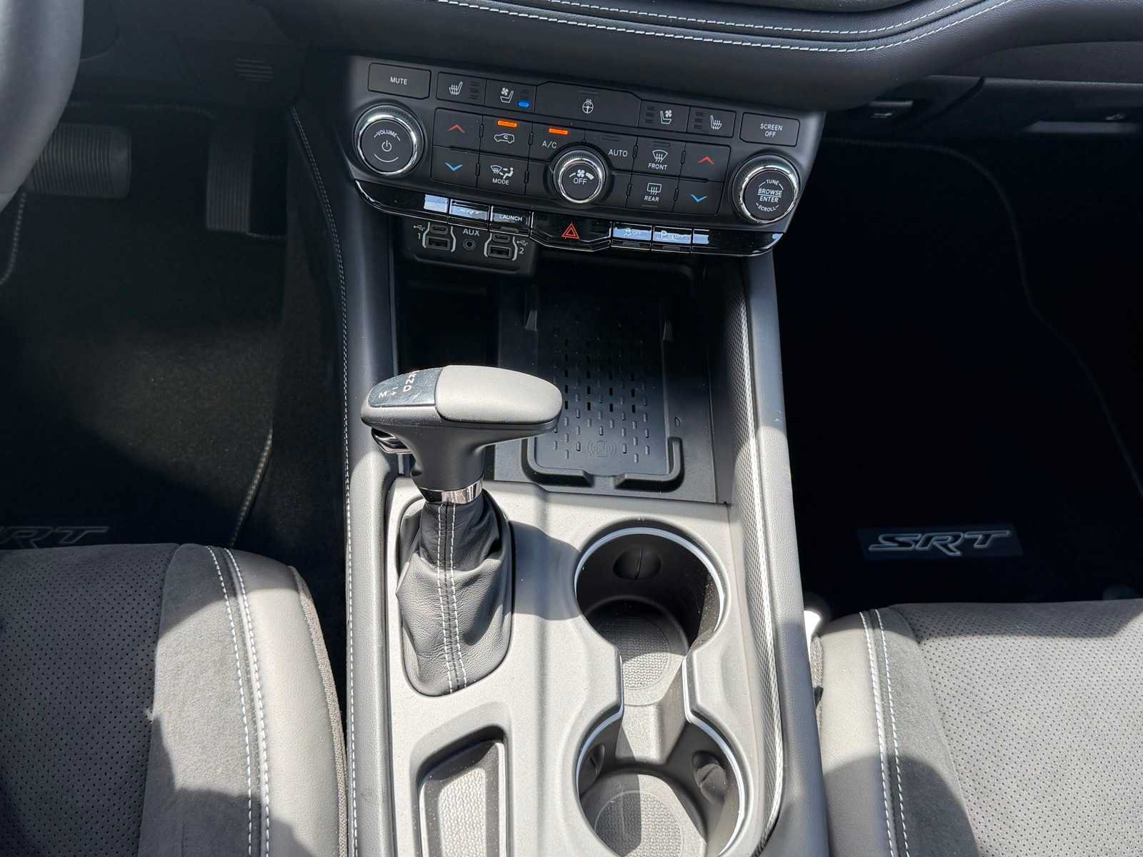 New 2026 Dodge Durango SRT Hellcat w/ 3rd Row Seating Group AWD/4WD image 19