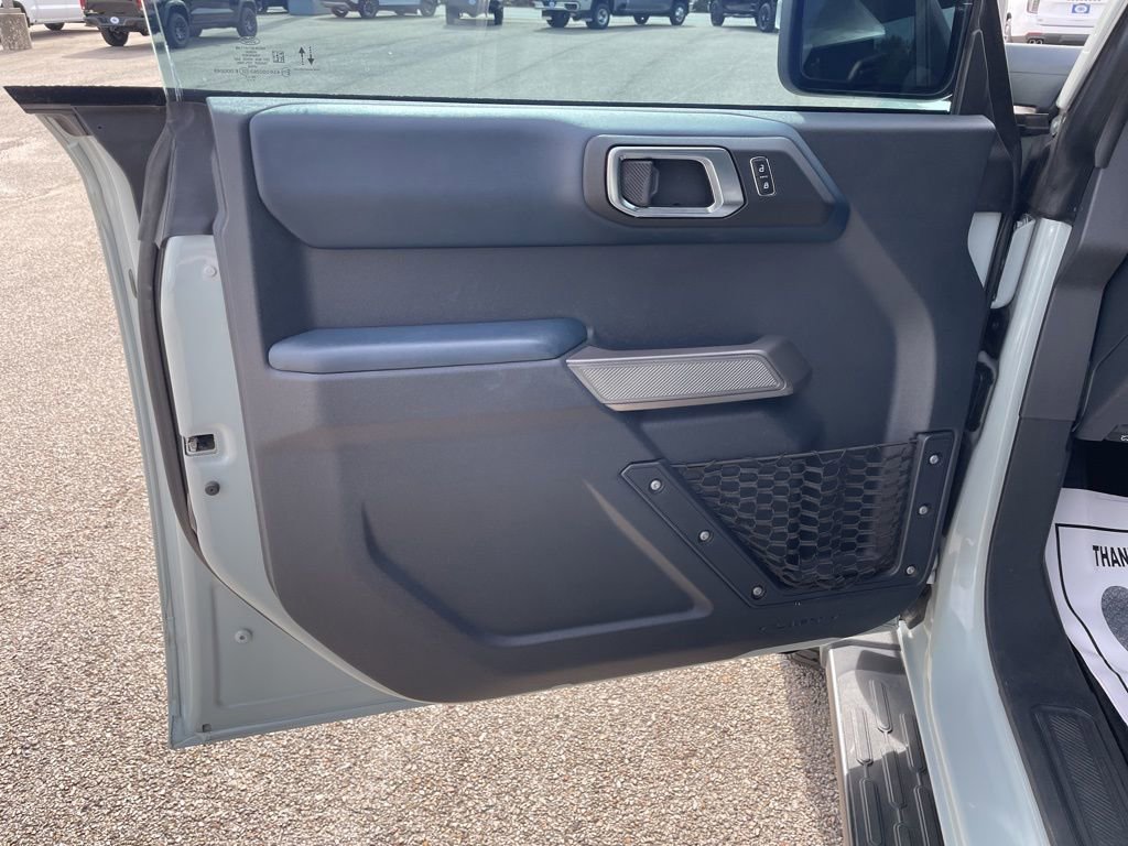 Used 2023 Ford Bronco Outer Banks image 13