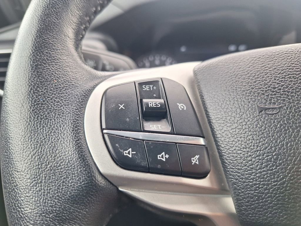 Used 2023 Ford Explorer XLT w/ Equipment Group 202A image 13