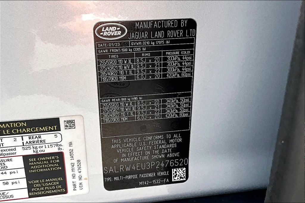 Certified 2023 Land Rover Discovery Metropolitan Edition AWD/4WD image 17
