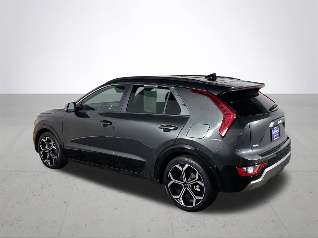 Used 2023 Kia Niro EX Touring FWD image 8