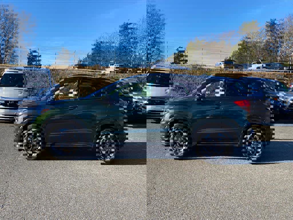 Used 2018 Honda HR-V EX image 2