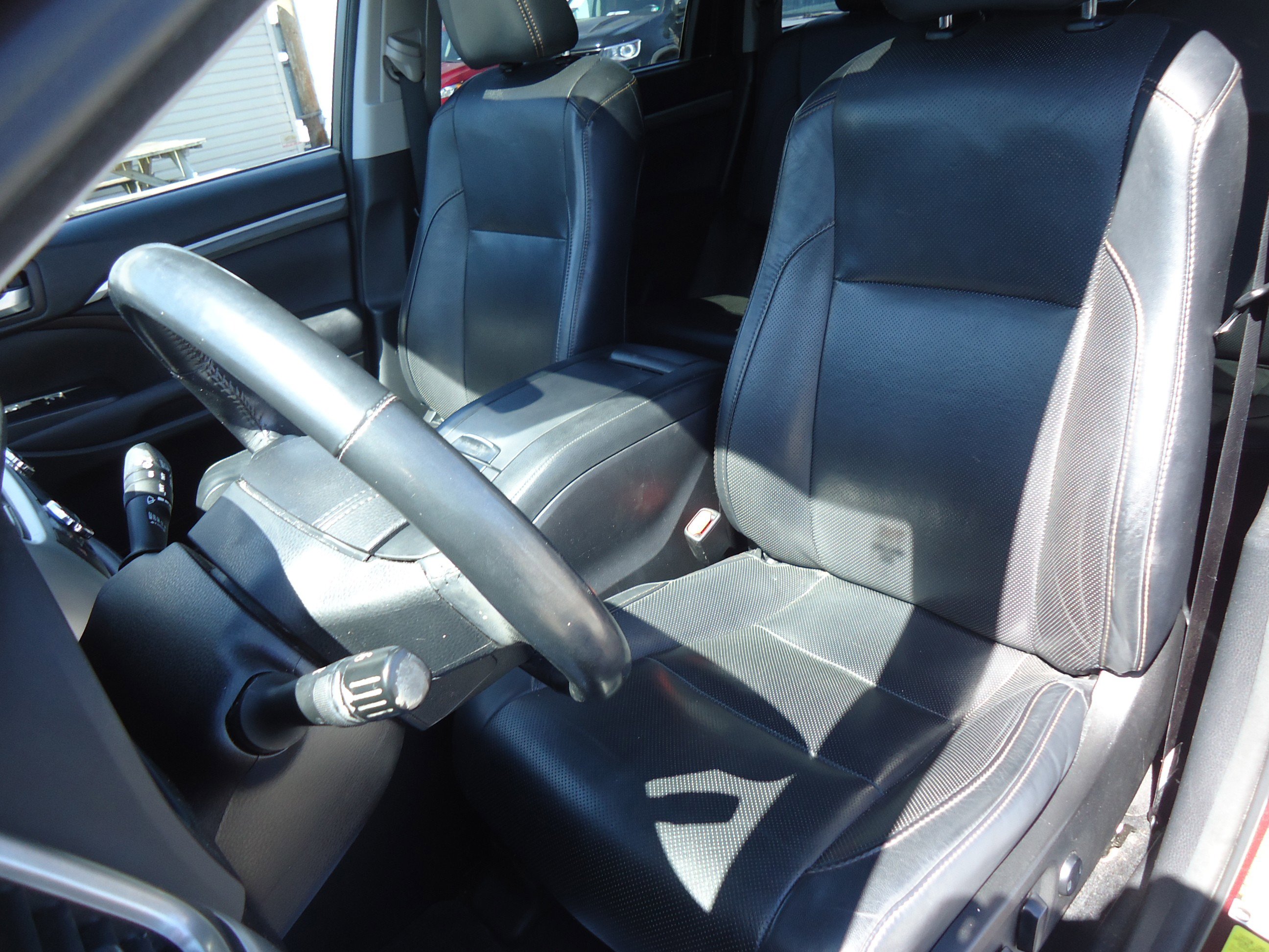 Used 2017 Toyota Highlander Limited w/ Carpet Mat Package AWD/4WD image 24