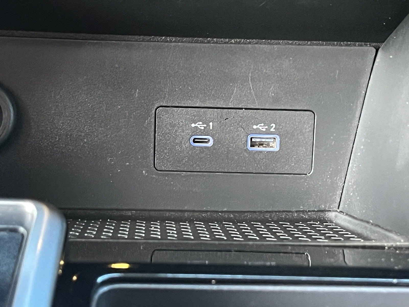 Used 2024 Nissan Pathfinder SV FWD image 23