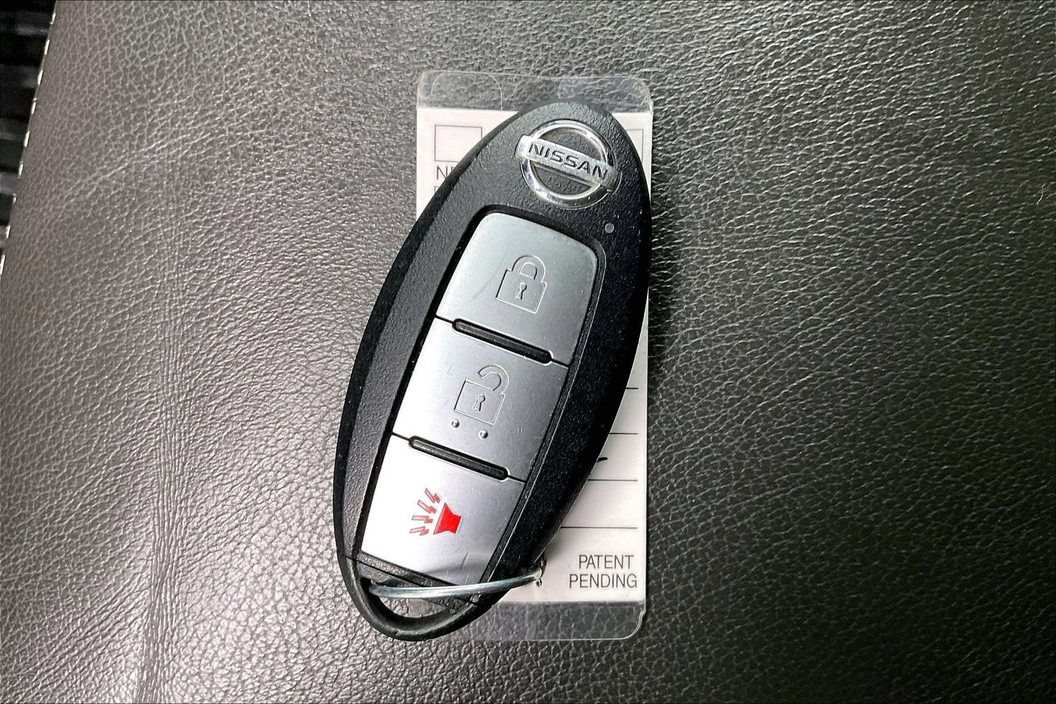 Used 2020 Nissan Frontier PRO-4X w/ Pro-4x Utility Package image 25