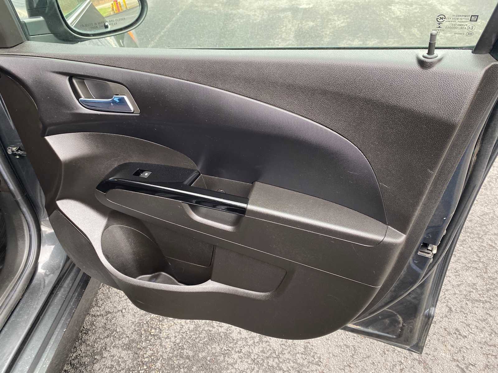 Used 2020 Chevrolet Sonic LT w/ Convenience Package image 35