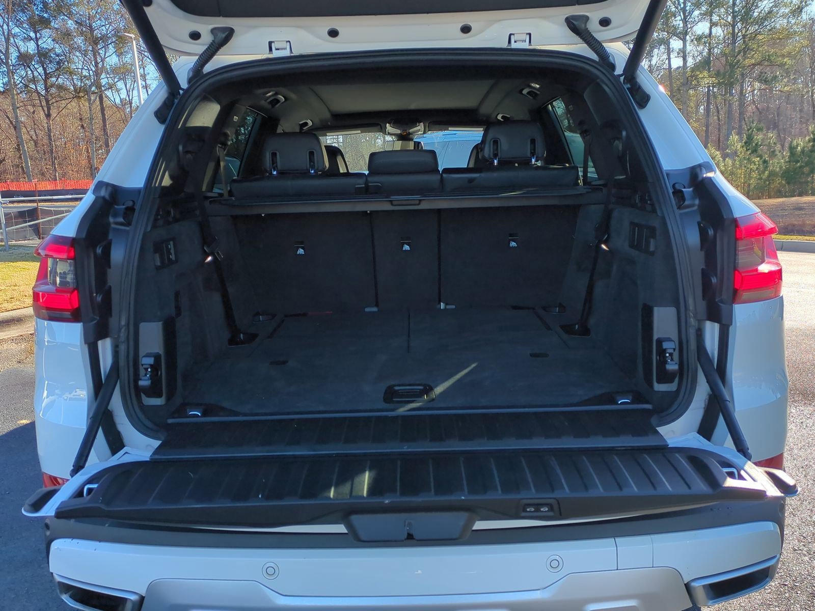 Used 2019 BMW X5 xDrive40i w/ Luxury Seating Package image 32