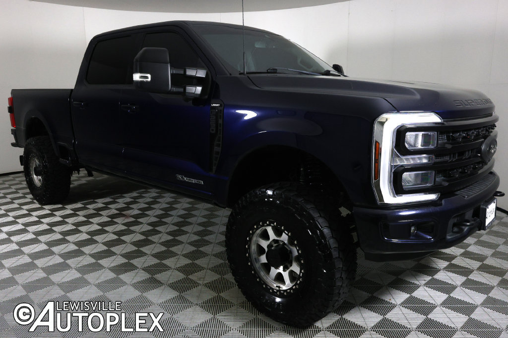 Used 2024 Ford F250 Lariat w/ Black Appearance Package AWD/4WD image 3