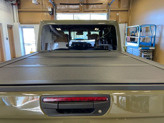 Used 2025 Jeep Gladiator Rubicon image 17