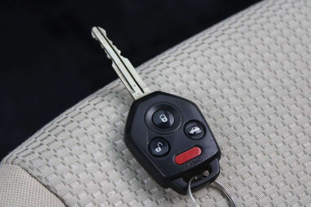 Used 2017 Subaru Outback 2.5i Premium image 29