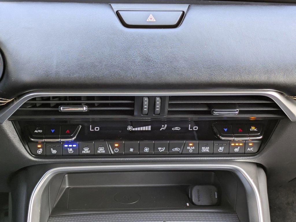 New 2025 MAZDA CX-90 Plug-In Hybrid w/ Premium Plus image 24