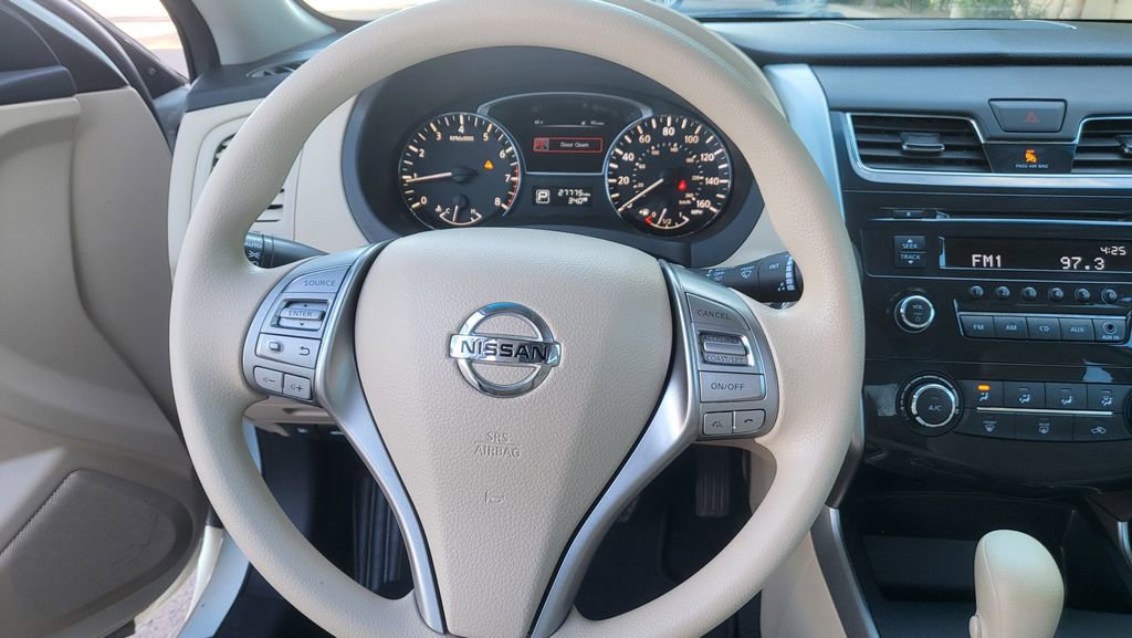 Used 2015 Nissan Altima 2.5 S w/ Power Driver Seat Package image 27