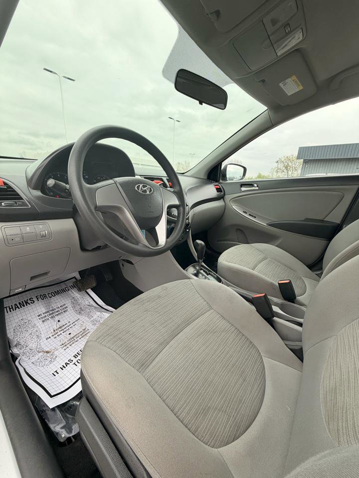 Used 2016 Hyundai Accent SE FWD image 15