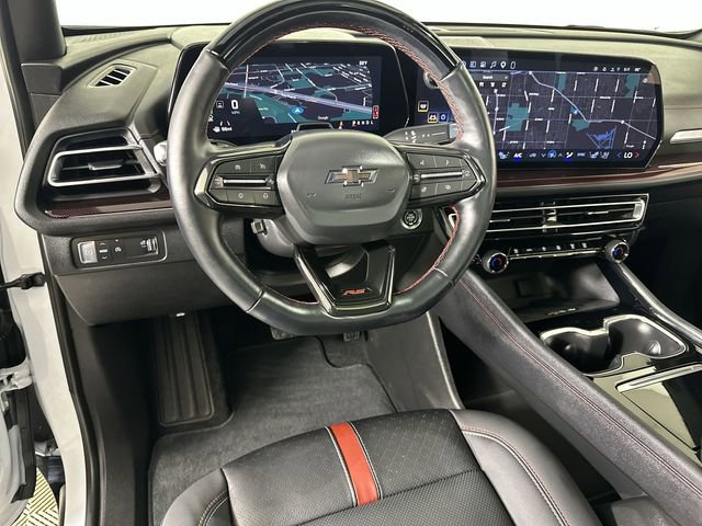 Used 2026 Chevrolet Traverse RS FWD image 21