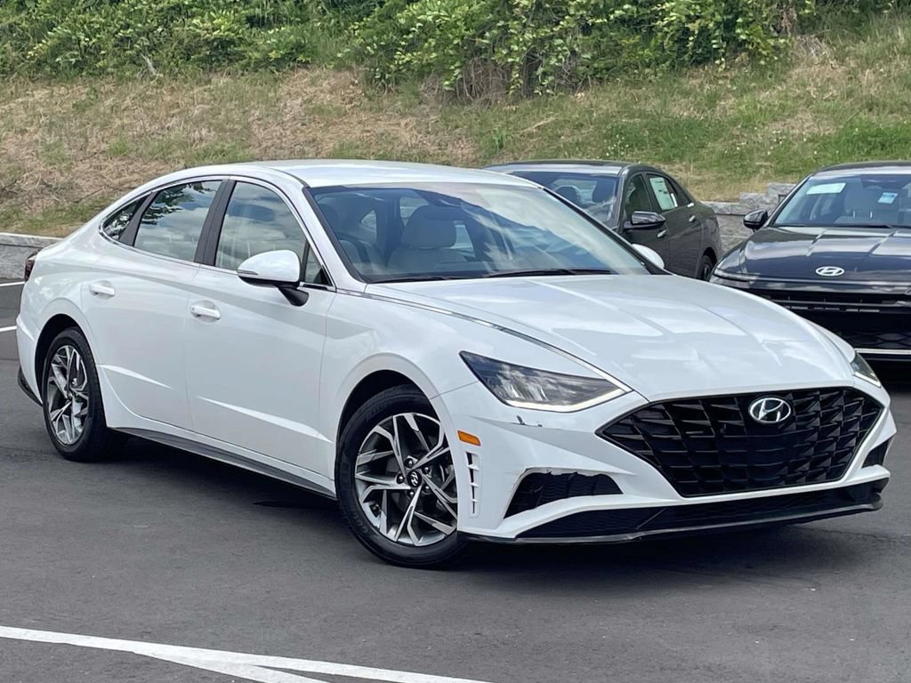 Used 2023 Hyundai Sonata SEL FWD image 1