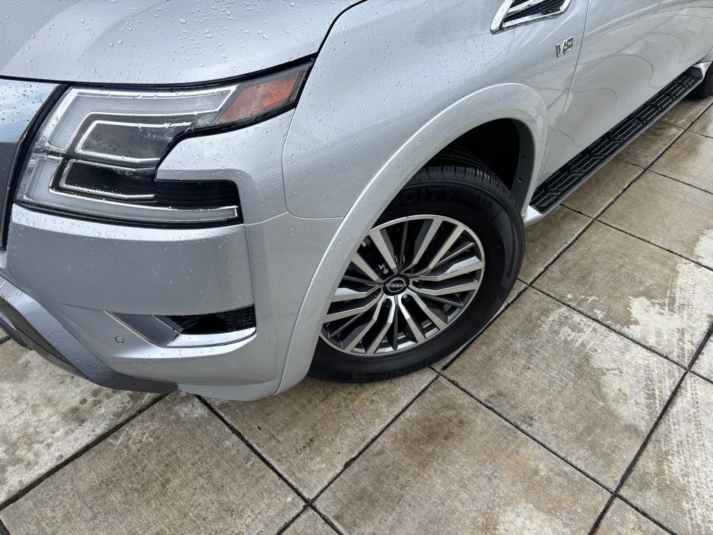 Used 2021 Nissan Armada SL w/ Captain's Chairs Package image 2