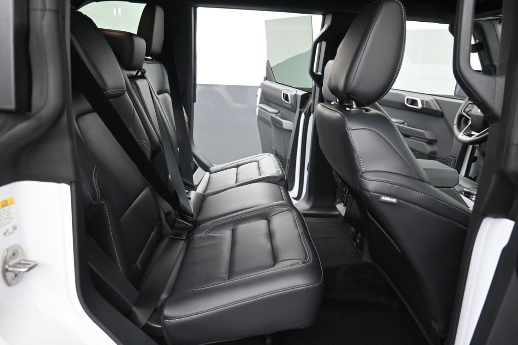 New 2026 Ford Bronco Outer Banks AWD/4WD image 10