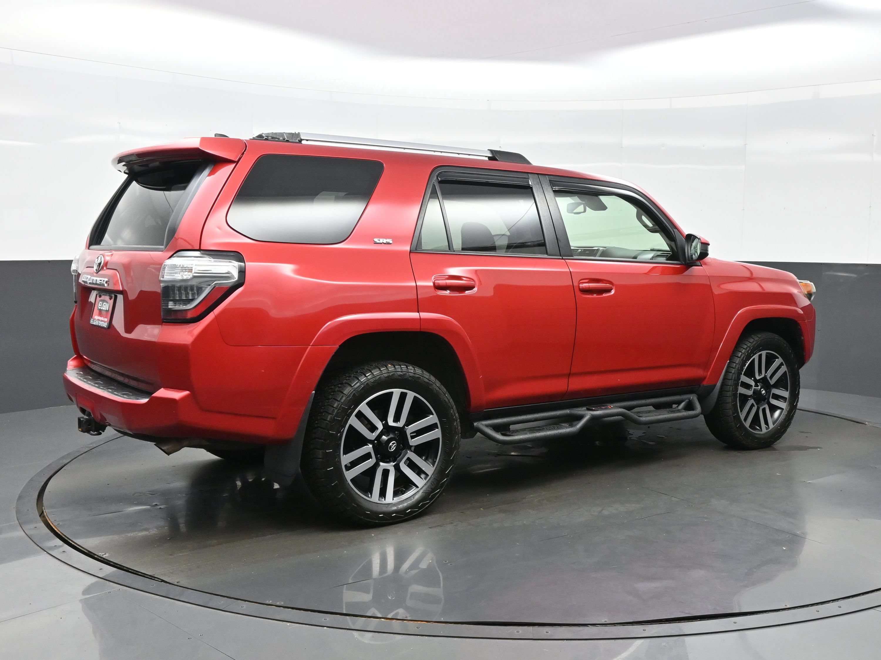 Used 2022 Toyota 4Runner SR5 AWD/4WD image 6