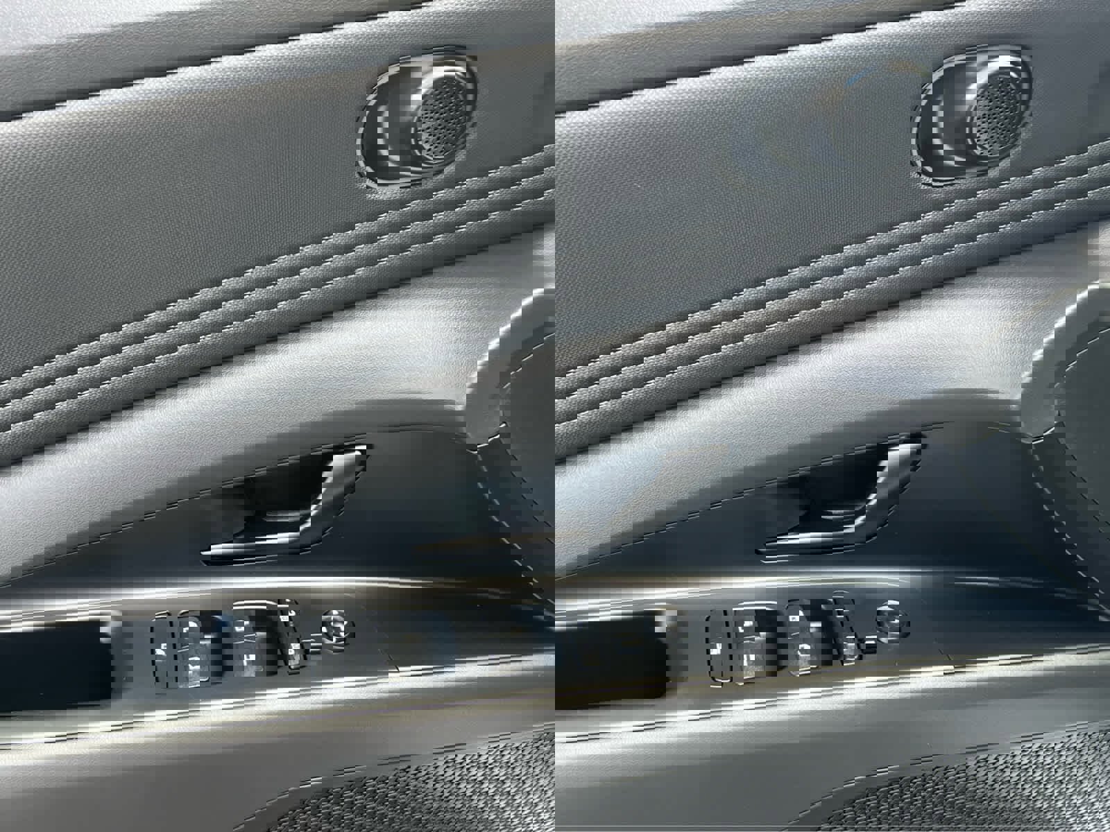 Certified 2026 Hyundai Elantra Sport image 29