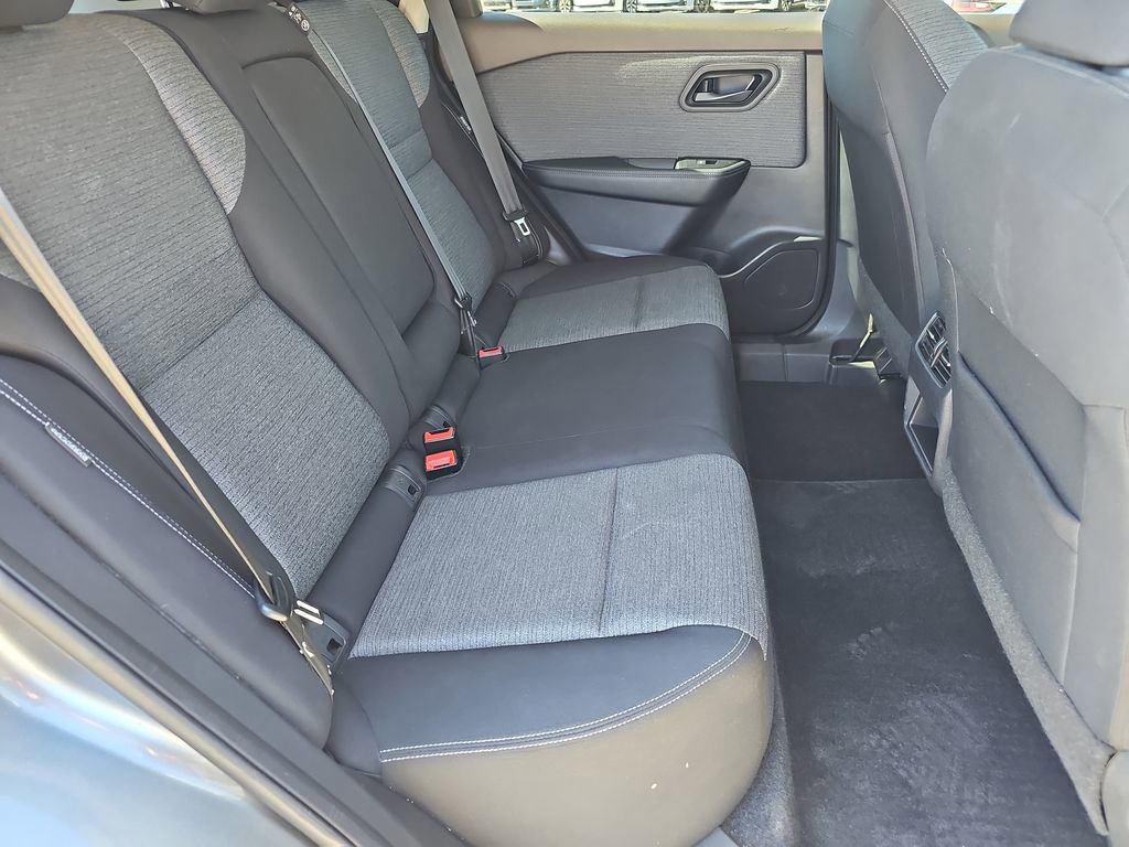 Used 2021 Nissan Rogue S image 12