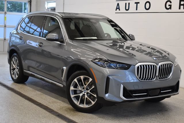 New 2026 BMW X5 xDrive40i w/ Premium Package AWD/4WD image 1