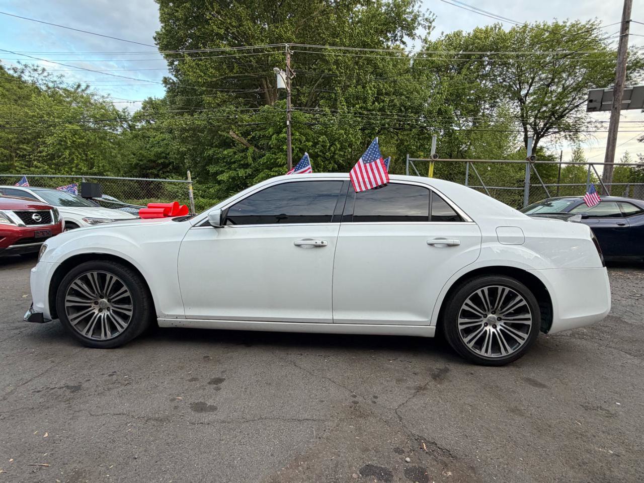 Used 2012 Chrysler 300 S RWD image 8