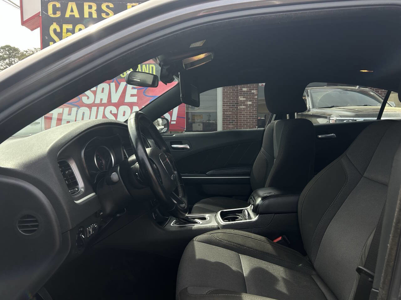 Used 2020 Dodge Charger SXT image 9