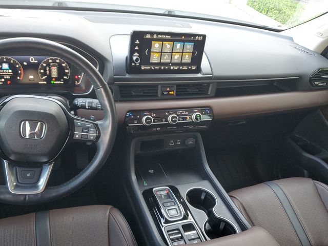 Used 2023 Honda Pilot Elite image 16