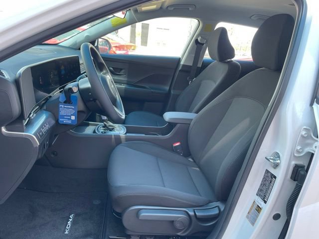 New 2026 Hyundai Kona SE FWD image 11