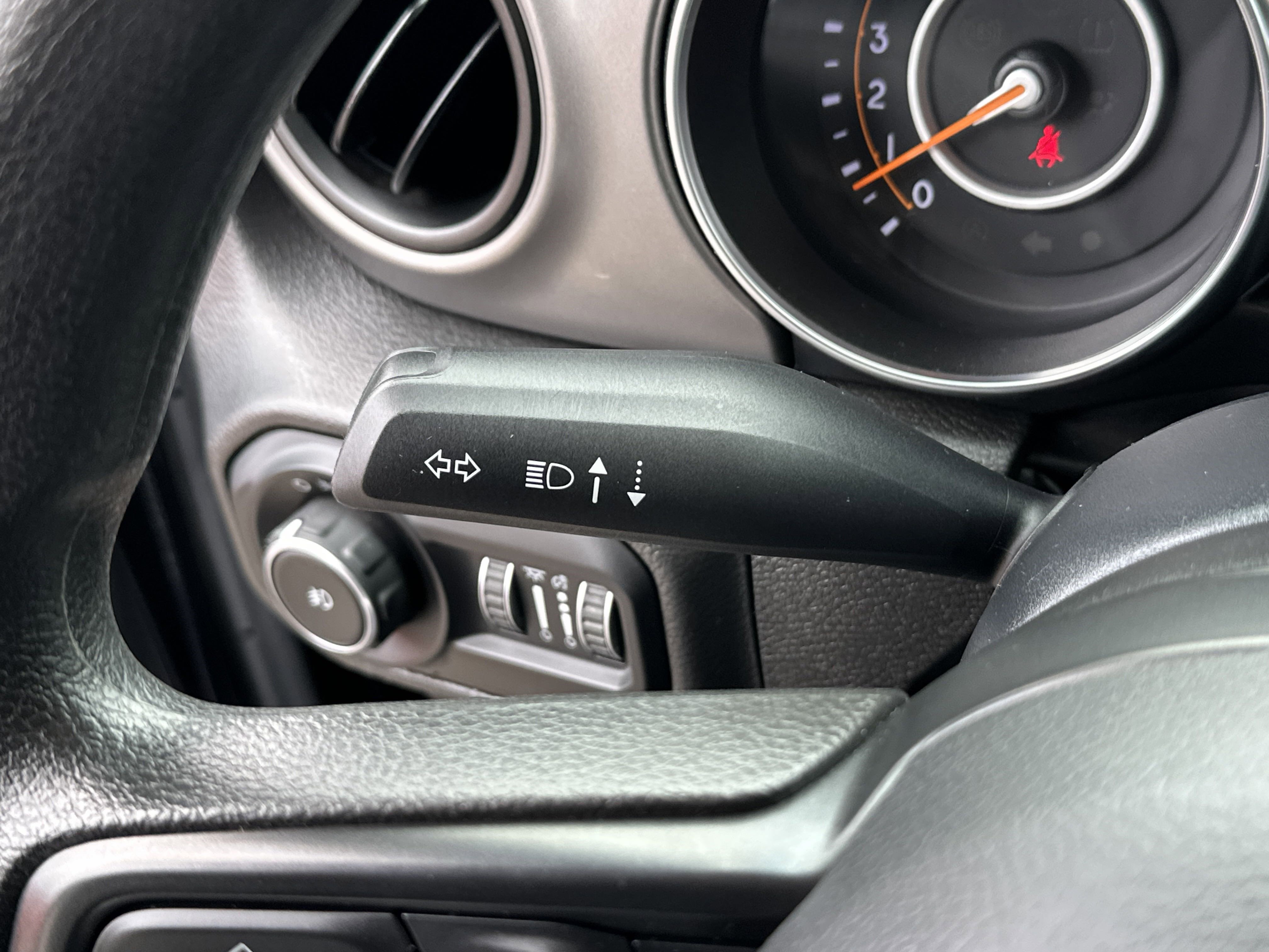 Used 2022 Jeep Wrangler Sport image 17