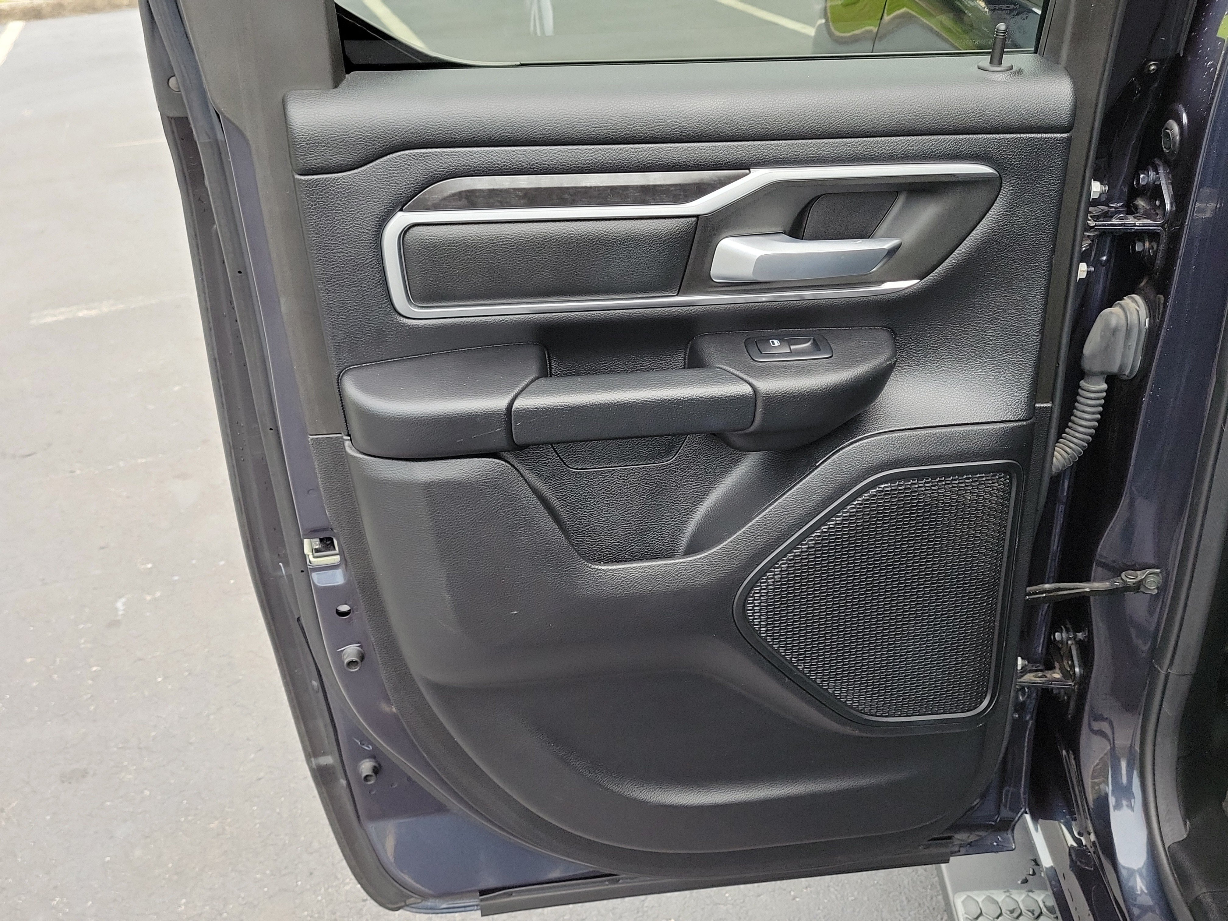 Used 2021 RAM 1500 Big Horn AWD/4WD image 9