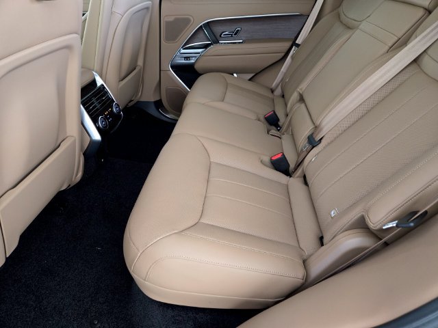New 2026 Land Rover Range Rover SE AWD/4WD image 5