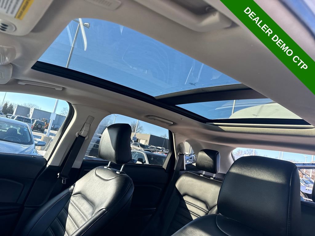 Used 2024 Ford Edge SEL w/ Convenience Package image 15