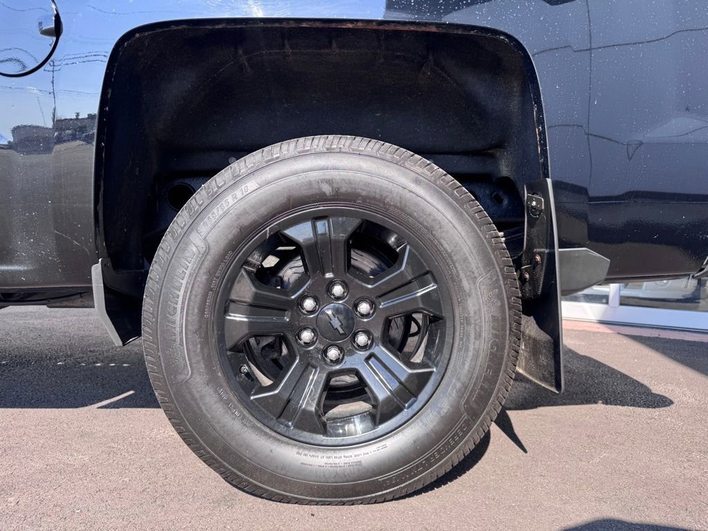 Used 2017 Chevrolet Silverado 1500 LTZ Z71 w/ Midnight Edition image 32