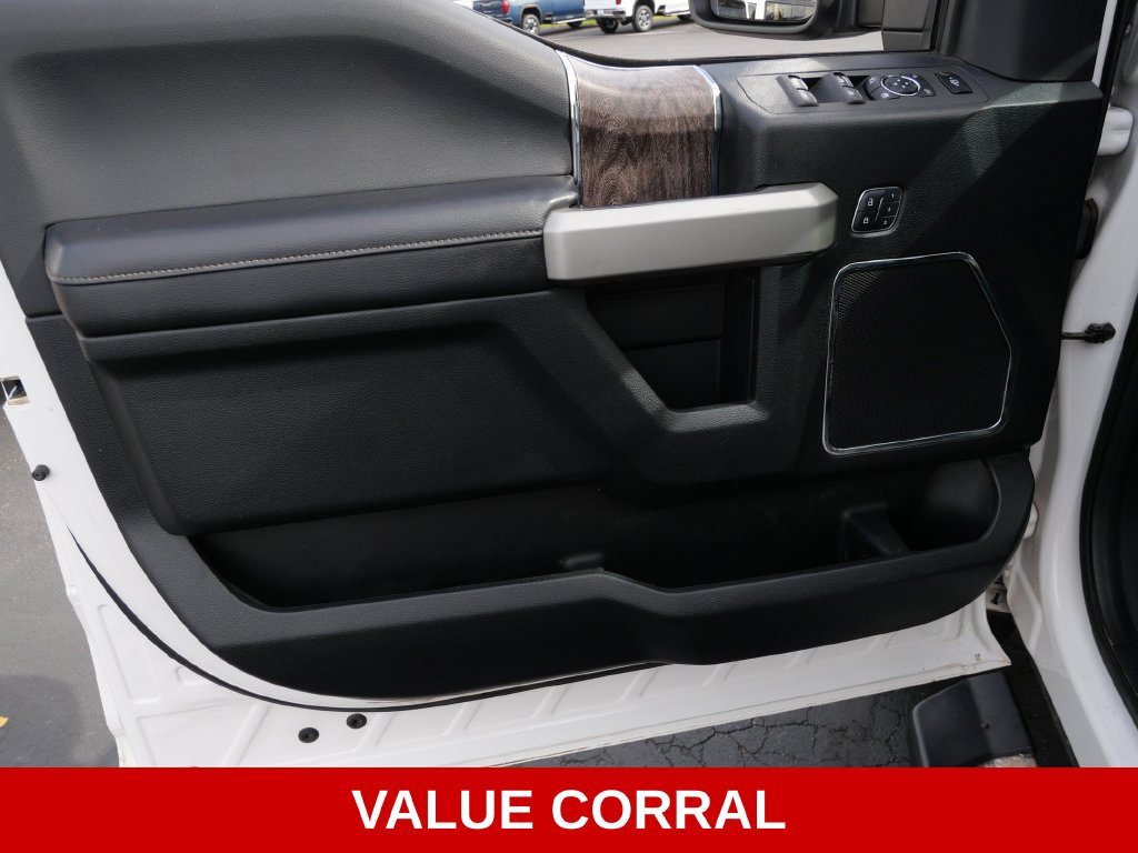 Used 2017 Ford F350 Lariat w/ Lariat Ultimate Package AWD/4WD image 14