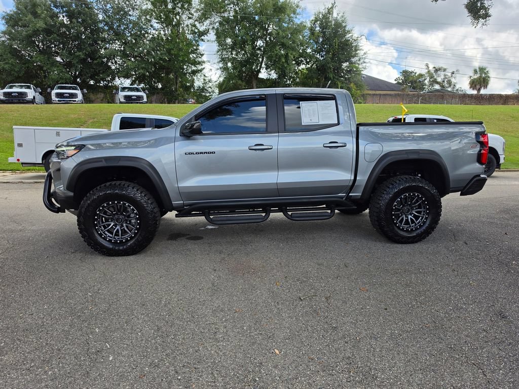 Used 2025 Chevrolet Colorado ZR2 AWD/4WD image 2