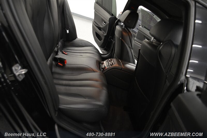 Used 2019 BMW 650i Gran Coupe w/ Executive Package RWD image 27
