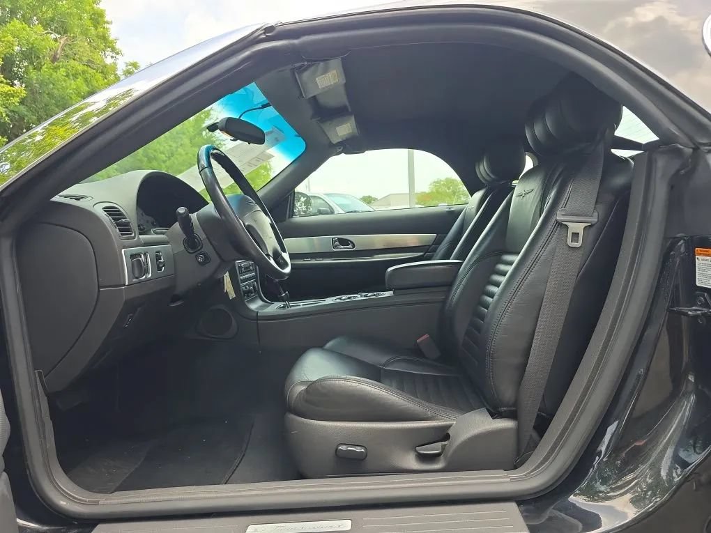 Used 2002 Ford Thunderbird RWD image 12